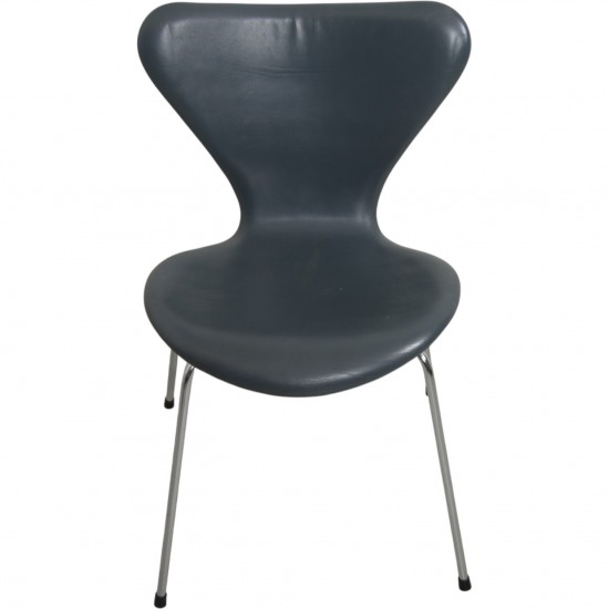 Sæt af 6 Arne Jacobsen Syver stole i gråt læder 1986
