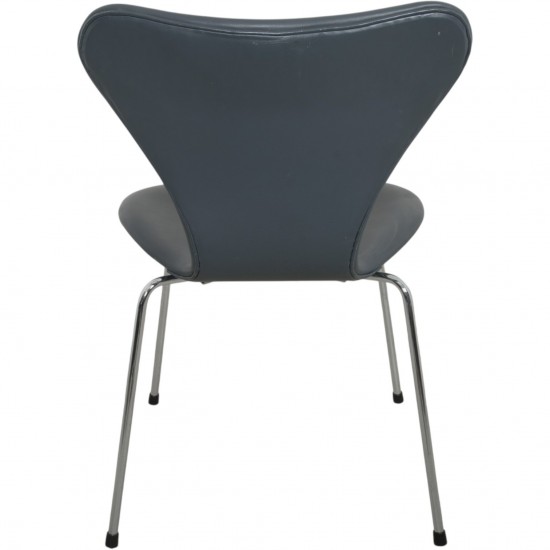 Sæt af 6 Arne Jacobsen Syver stole i gråt læder 1986