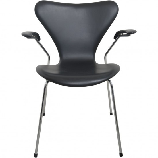 Sæt af 5 Arne Jacobsen Syver armstole i sort læder 1990'erne