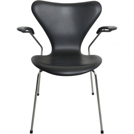 Sæt af 5 Arne Jacobsen Syver armstole i sort læder 1990'erne