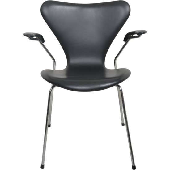 Sæt af 5 Arne Jacobsen Syver armstole i sort læder 1990'erne