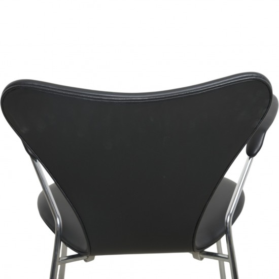 Sæt af 5 Arne Jacobsen Syver armstole i sort læder 1990'erne