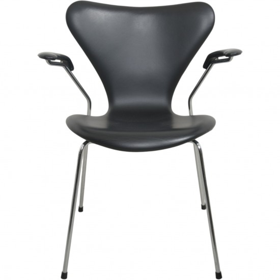 Sæt af 5 Arne Jacobsen Syver armstole i sort læder 1990'erne