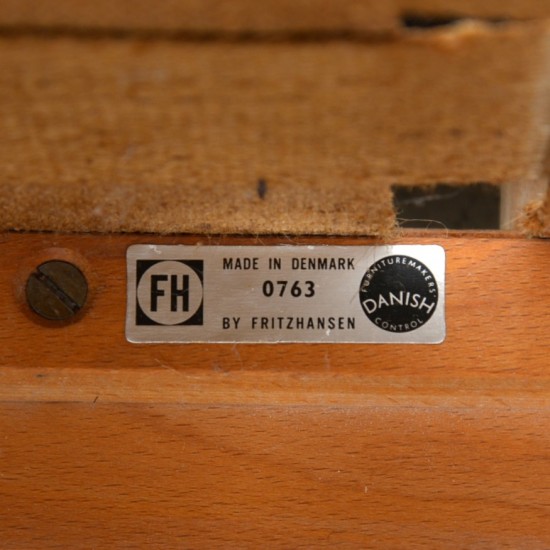 Børge Mogensen Spoke back sofa in beech and black leather 1963