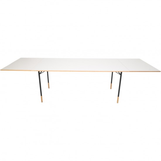 Finn Juhl white Nyhavns table 2020