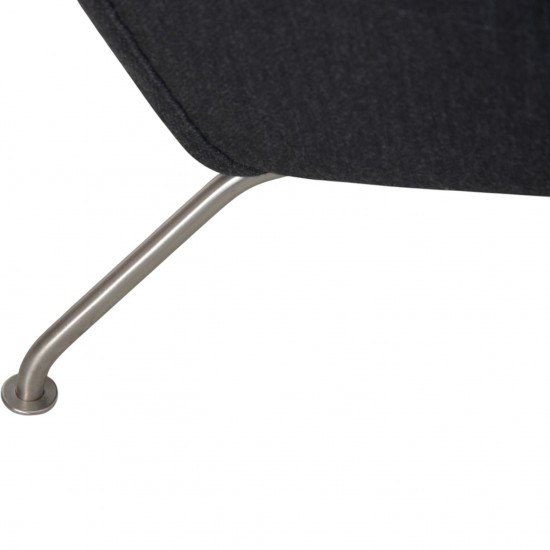 Hans Wegner Wingchair with stool in grey fabric 2019