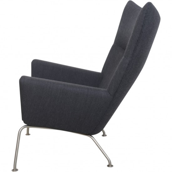 Hans Wegner Wingchair with stool in grey fabric 2019
