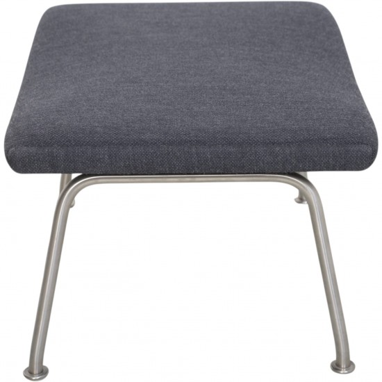 Hans Wegner Wingchair with stool in grey fabric 2019