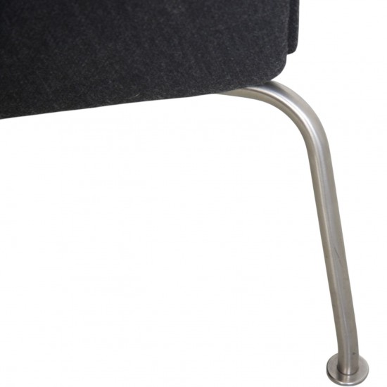 Hans Wegner Wingchair with stool in grey fabric 2019