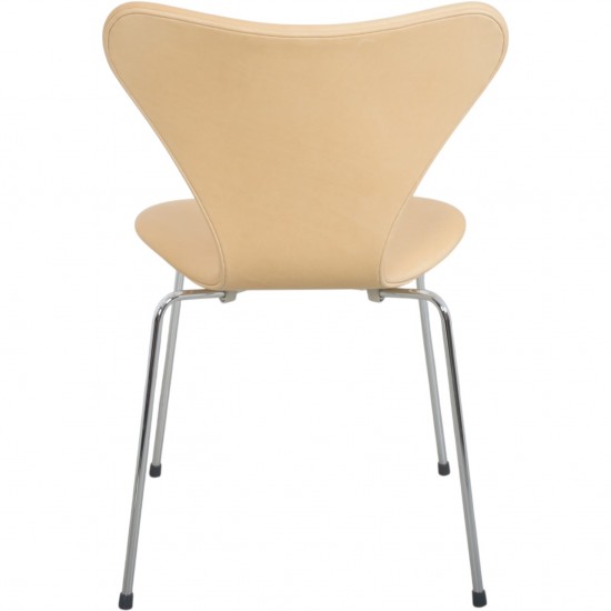 Sæt af 2 Arne Jacobsen Syver stole i natur læder 2000'erne