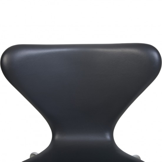 Sæt af 6 Arne Jacobsen Syver stole i sort læder 2000'erne