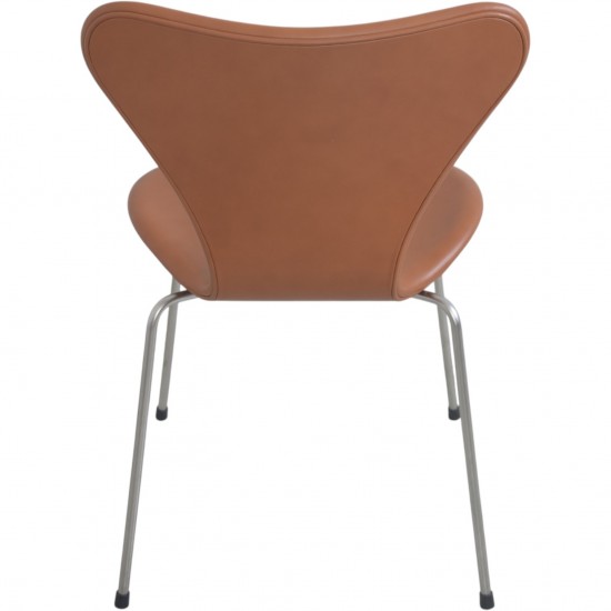 Set of 6 Arne Jacobsen Seven chairs in walnut classic leather 1979