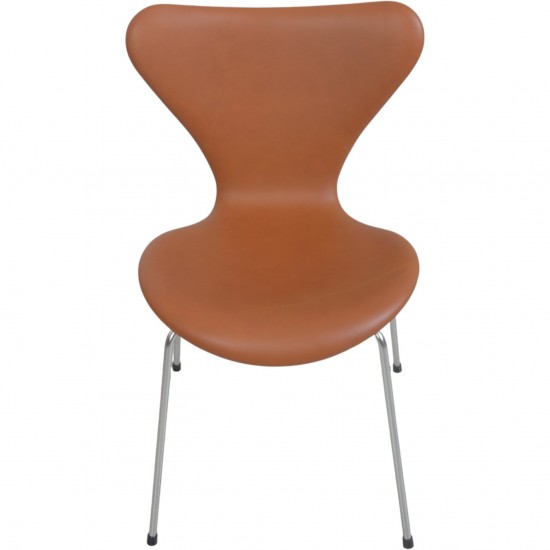 Set of 6 Arne Jacobsen Seven chairs in walnut classic leather 1979