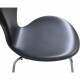 Set of 8 Arne Jacobsen Seven chairs in black classic leather 2000s