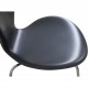 Set of 8 Arne Jacobsen Seven chairs in black classic leather 2000s