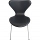 Set of 8 Arne Jacobsen Seven chairs in black classic leather 2000s