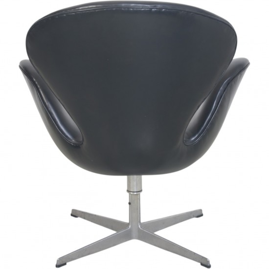Arne Jacobsen vintage Swan chair in black leather 1960s