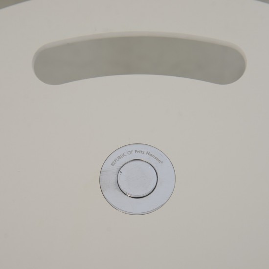 Fritz Hansen white little friend table 2015
