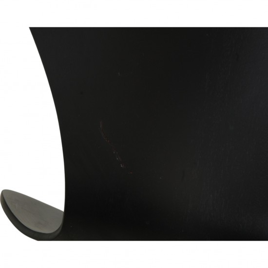 Sæt med 4 sorte Arne Jacobsen Syver stole