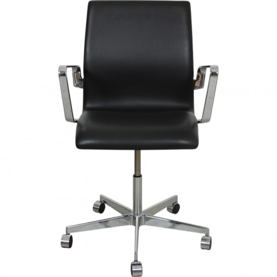 Arne Jacobsen Oxford stol i sort essential læder