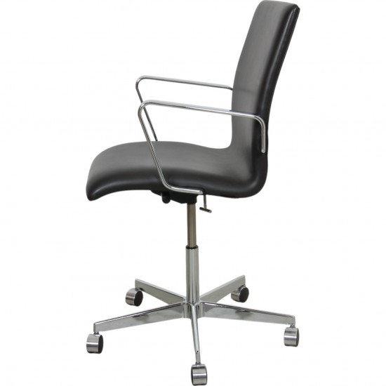 Arne Jacobsen Oxford stol i sort essential læder
