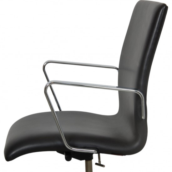 Arne Jacobsen Oxford stol i sort essential læder