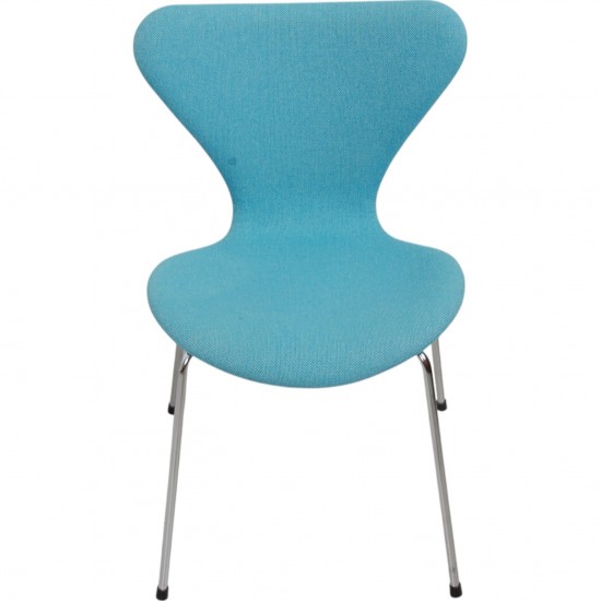Sæt med 6 Arne Jacobsen Syver stole i blåt stof
