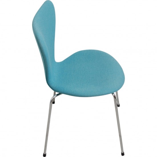 Sæt med 6 Arne Jacobsen Syver stole i blåt stof