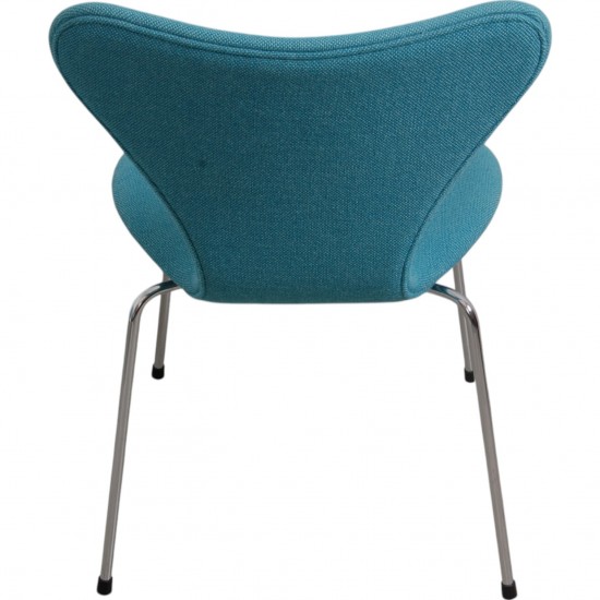 Sæt med 6 Arne Jacobsen Syver stole i blåt stof