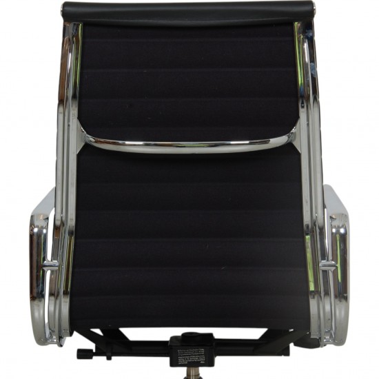 Charles Eames Ea-119 kontorstol i sort læder