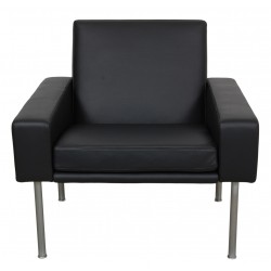 Hans Wegner lufthavnsstol nybetrukket i sort bizon læder