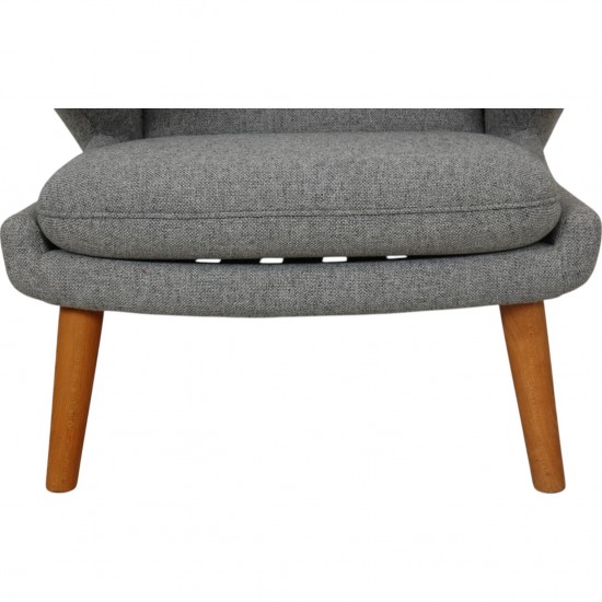 Hans Wegner Bamse stol med skammel i gråt Hallingdal stof