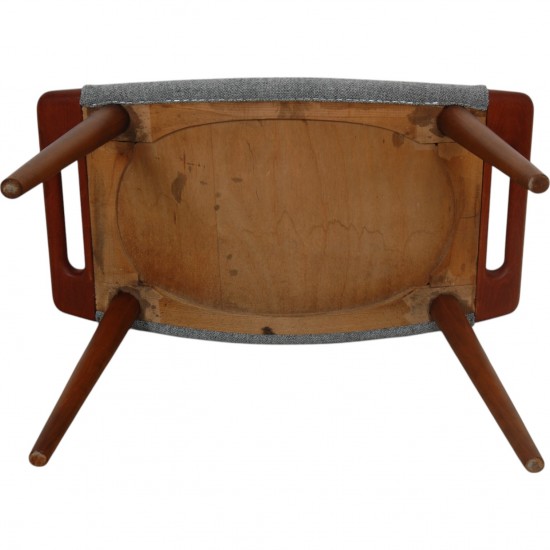 Hans Wegner Bamse stol med skammel i gråt Hallingdal stof