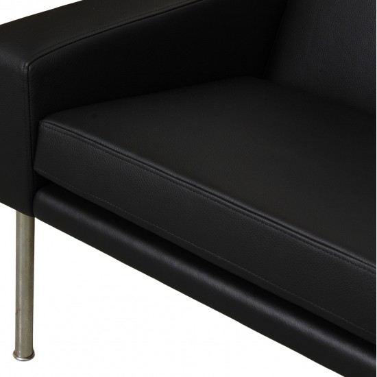 Hans J Wegner 3pers Airport sofa newly upholstered with black bison leather