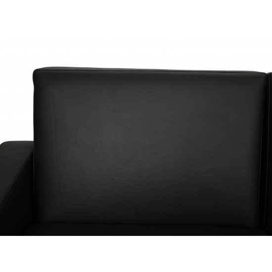 Hans J Wegner 3pers Airport sofa newly upholstered with black bison leather