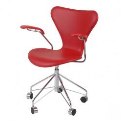 Arne Jacobsen syver kontorstol 3217 i rødt classic læder Arne Jacobsen syver kontorstol 3217 i rødt classic læder