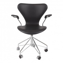 Arne Jacobsen syver kontorstol 3217 i sort anilin læder  Arne Jacobsen syver kontorstol 3217 i sort anilin læder