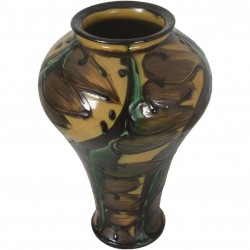 Herman A. Kähler. Stor vase af glaseret keramik.