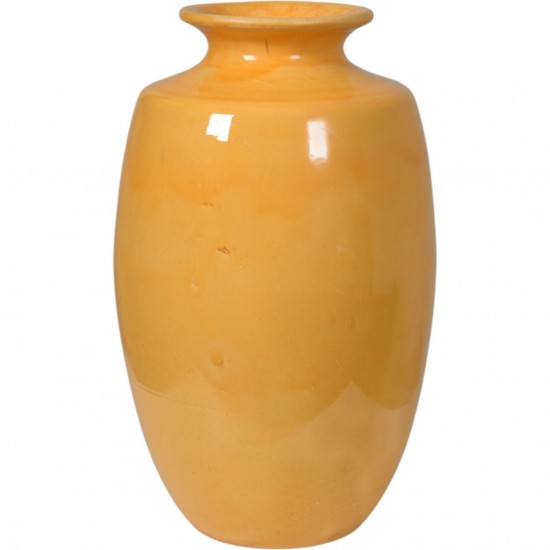 Herman.A. Kähler. Vase af lertøj med gul uranglasur.