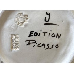 Pablo Picasso (1881-1973) for Madoura: Tallerken af glaseret stentøj Pablo Picasso (1881-1973) for Madoura: Tallerken af glaseret stentøj