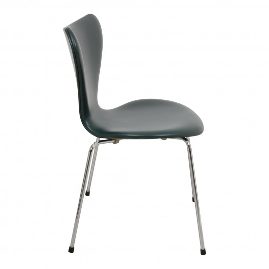 Arne Jacobsen seven chair, 3107, newly upholstered with dark green leather