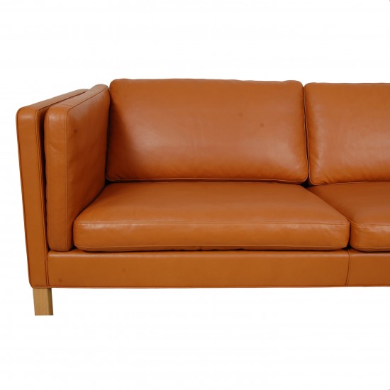 Børge Mogensen 2335 2. seater sofa reupholstered in cognac aniline leather