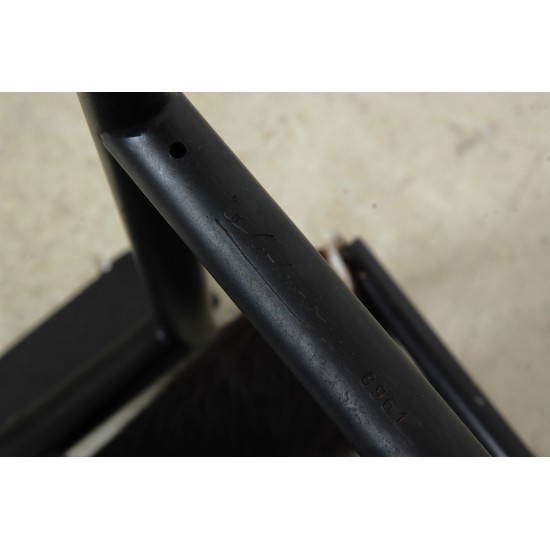 Le Corbusier LC-1 stol hairyskin sort og hvid