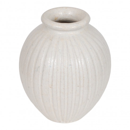 Arne Bang Stoneware Vase with ribbed pattern and beige glaze, nr 125, H: 13