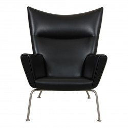 Hans Wegner Wingchair reupholstered i black classic leather