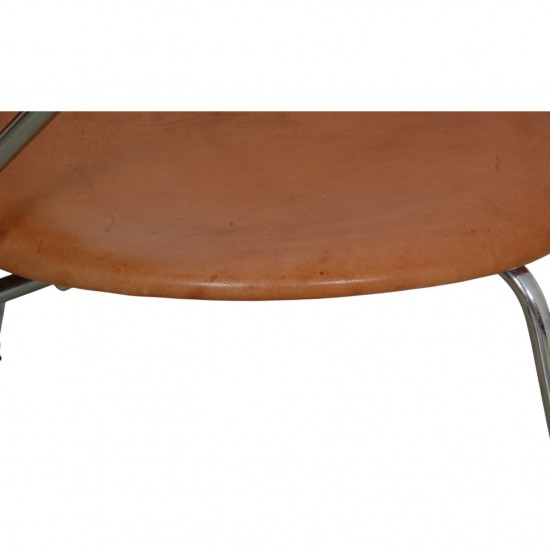 Arne Jacobsen 3207 armchair in patinated cognac leather