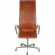 Arne Jacobsen Høj Oxford kontorstol i patineret cognac læder