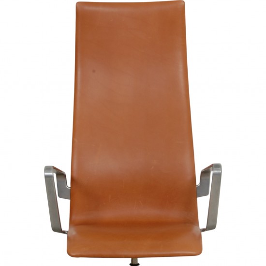 Arne Jacobsen Høj Oxford stol i cognac anilin læder