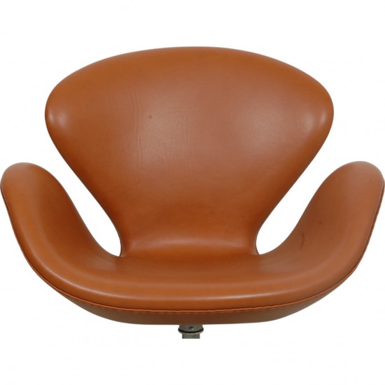 Arne Jacobsen Vintage Svane stol nybetrukket med Cognac Classic læder