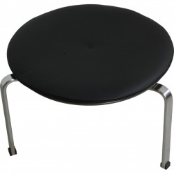 Poul Kjærholm PK33 skammel nybetrukket med sort bizon læder